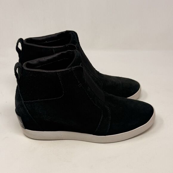 Sorel Out N About Wedge Bootie Womens 10 Black Suede Waterproof Hidden Heel - Picture 1 of 15